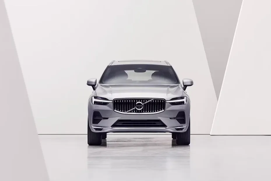 Volvo XC60 Front View Exterior